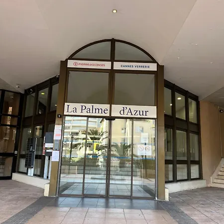 Avec Vue Et Piscine A