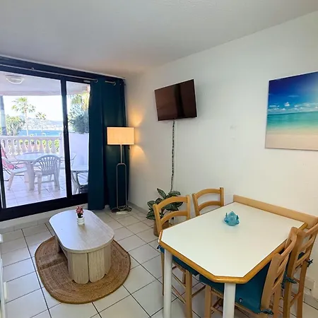 Avec Vue Et Piscine A Apartment *